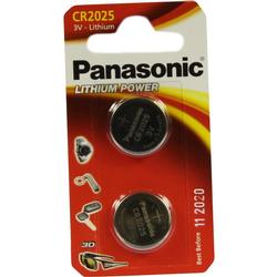 Zwei Panasonic CR2025 Lithium-Batterien in einer roten Verpackung.